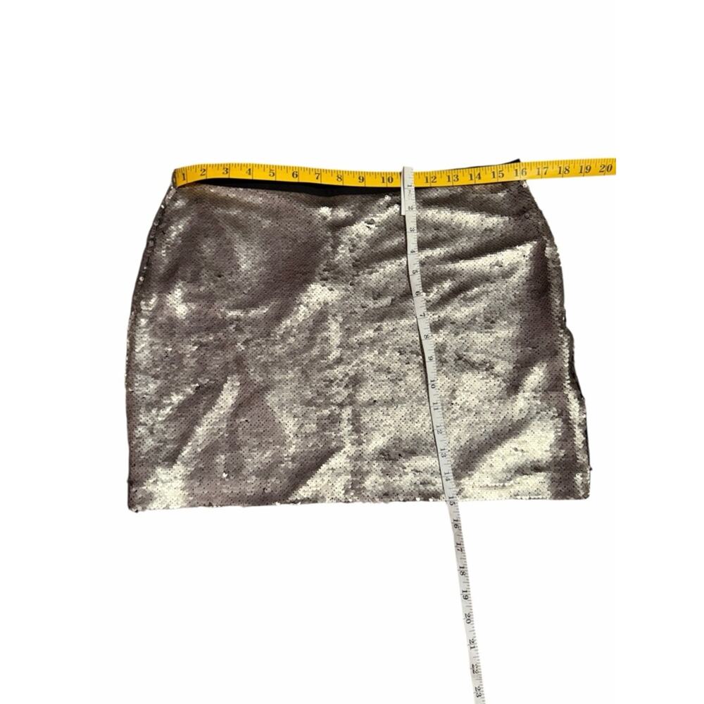 NEW Zara Sequin Mini Skirt Size Medium - Picture 2 of 8